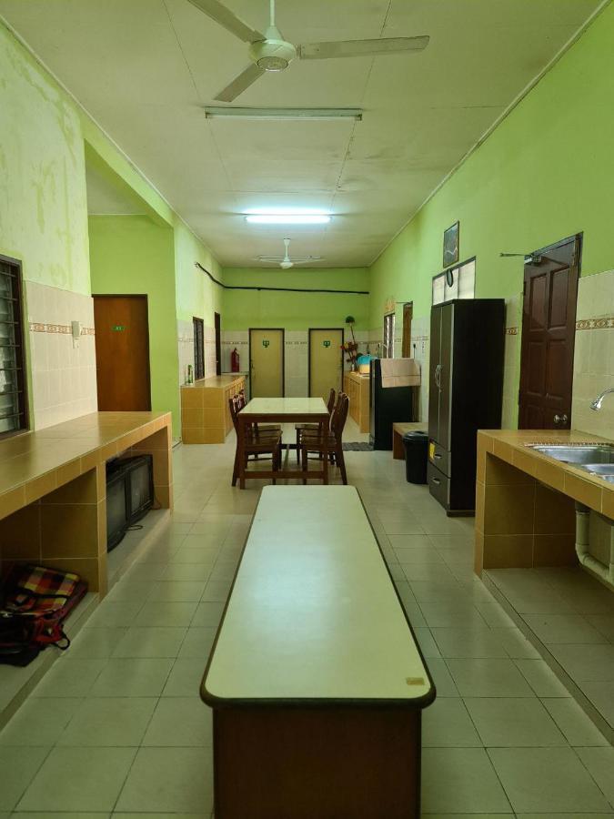 Penginapan Harmoni Inn Kuala Terengganu Buitenkant foto