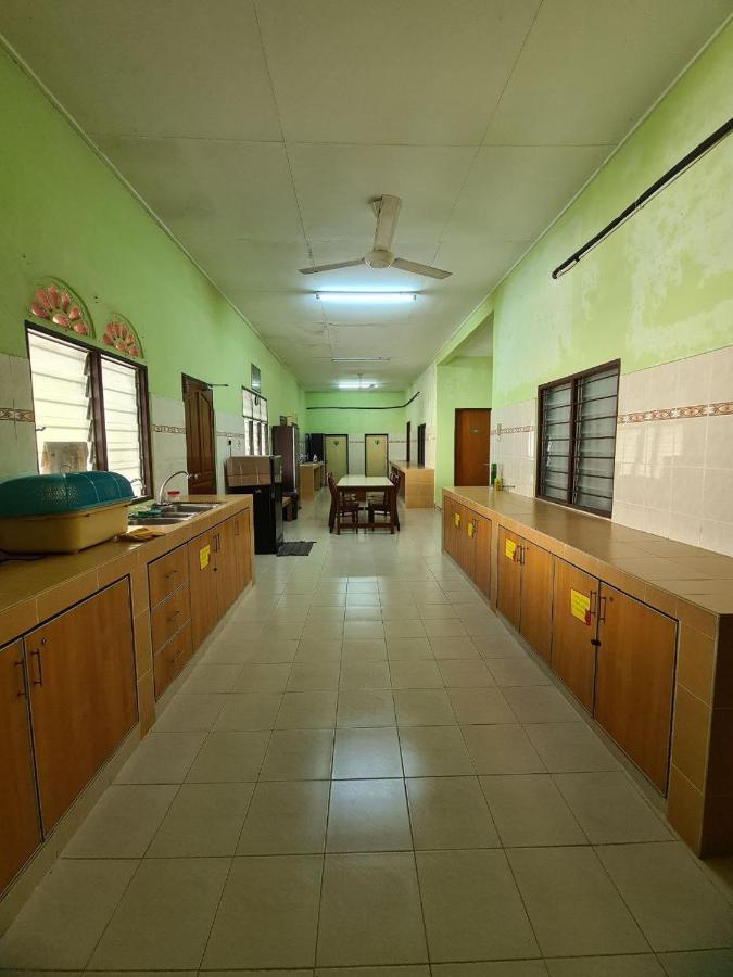 Penginapan Harmoni Inn Kuala Terengganu Buitenkant foto